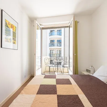 1-br In The Carré D’or *