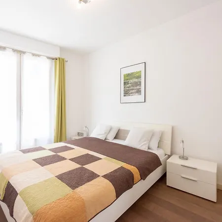 Apartment 1-br In The Carre D'or Cannes